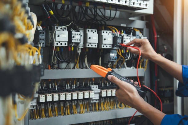 Best Circuit Breaker Repair  in Paris, IL