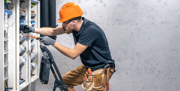 Best Residential Electrician Services  in Paris, IL